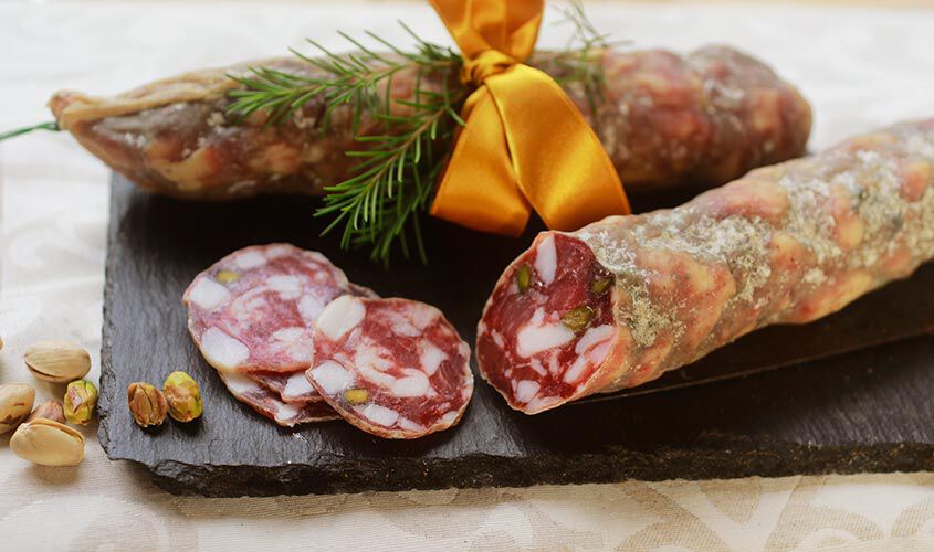 Salumi - Salame dei Nebrodi al pistacchio