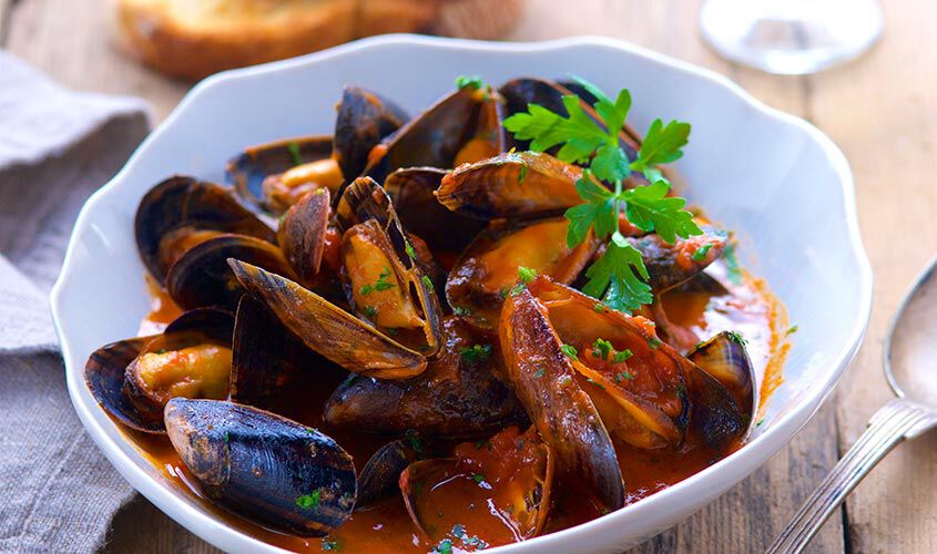 Specialit&agrave; di pesce - Cozze atlantiche alla marinara