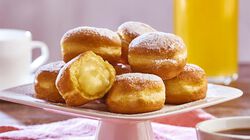 Croissant e prima colazione - Dolci Mini Krapfen alla Crema