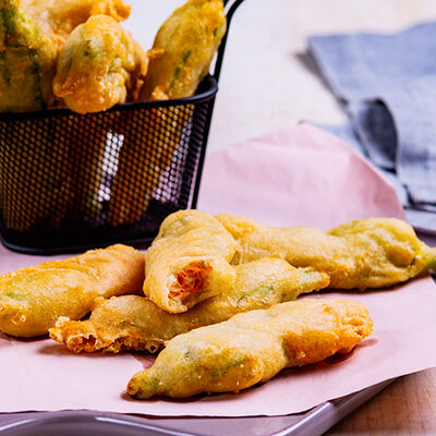Stuzzichini per aperitivo e finger food - Fiori di Zucca Pastellati
