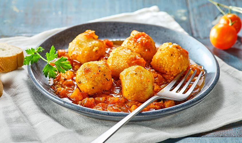 Specialit&agrave; di pesce - Polpette di Baccal&agrave; alla Marinara