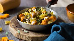 Pasta con polpettine di zucca ripiene al gorgonzola, funghi e salvia fritta Bofrost