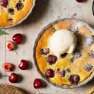Clafoutis di ciliegie con gelato alla vaniglia Bofrost